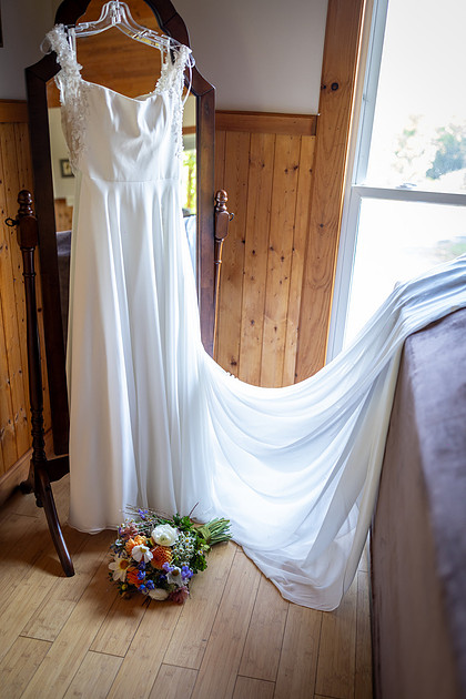 “Crested Hen Farms wedding photos New York”