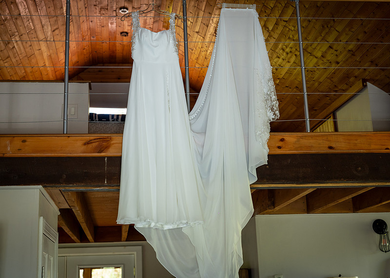 “Crested Hen Farms wedding photos New York”