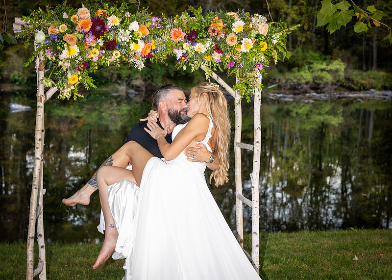 “Crested Hen Farms wedding photos New York”