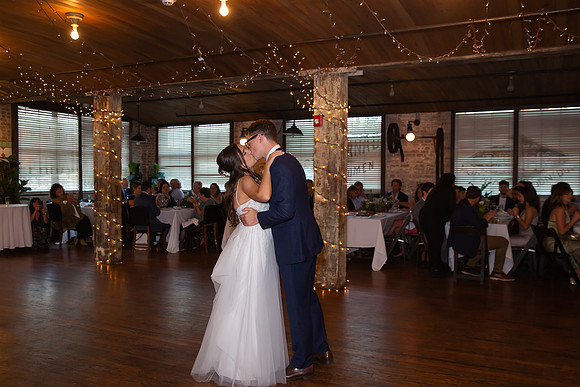 First Dance-First Kiss-Kolo Klub